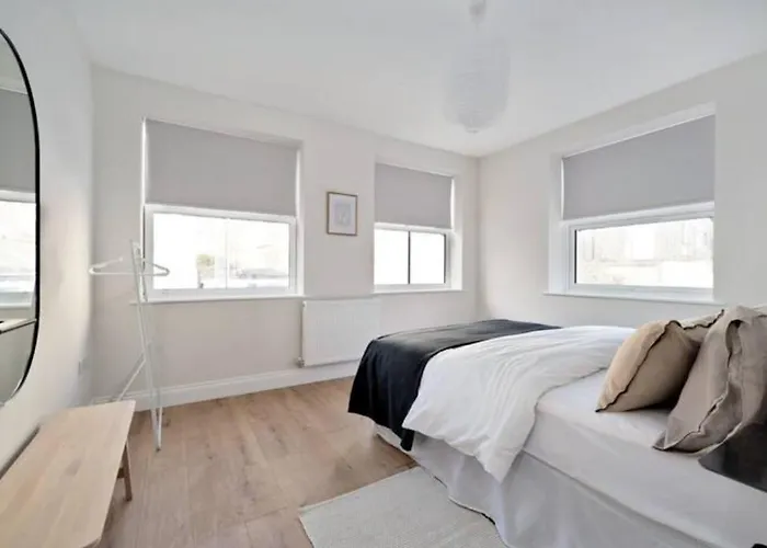 Exclusive Norman Road Apartment